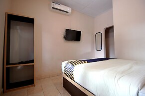 OYO 2647 Anissa Guest House