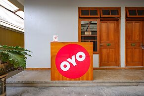 OYO 2737 D'KostNearKraton mangkunegaran