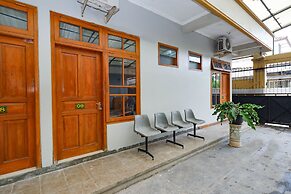 OYO 2737 D'KostNearKraton mangkunegaran