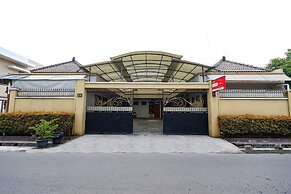 OYO 2737 D'KostNearKraton mangkunegaran