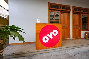 OYO 2737 D'KostNearKraton mangkunegaran