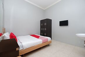 OYO 2737 D'KostNearKraton mangkunegaran