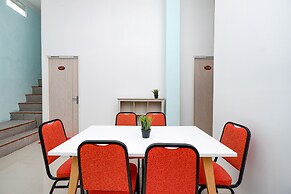 OYO 2782 Puspa Residence