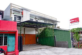 OYO 2782 Puspa Residence