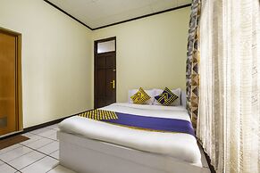 Super OYO 2672 Bee M Syariah