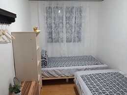 Gwangju Songjeong Station Guesthouse - Hostel