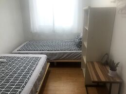 Gwangju Songjeong Station Guesthouse - Hostel
