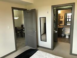 Upper Floor w/ Courtyard View #550