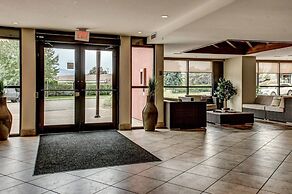 Upper Floor w/ Courtyard View #550