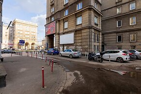 Hala Mirowska Stylish Apartment