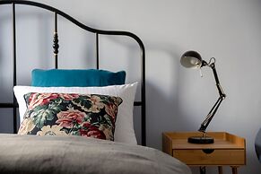 Hala Mirowska Stylish Apartment