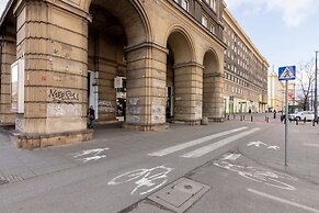 Hala Mirowska Stylish Apartment