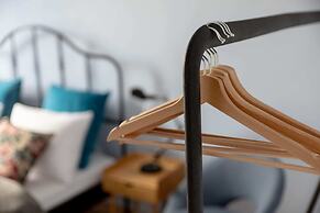 Hala Mirowska Stylish Apartment