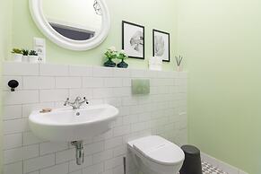 Hala Mirowska Stylish Apartment