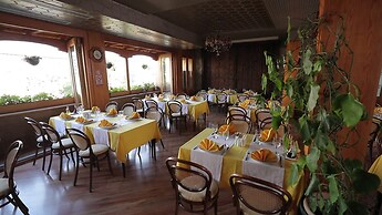 Hotel Çarshia e Jupave