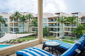 Elements 215 2 Bedroom Condo by RedAwning
