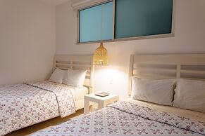 Elements 215 2 Bedroom Condo by RedAwning