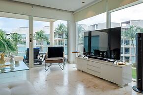 Elements 215 2 Bedroom Condo by RedAwning