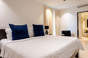 Elements 215 2 Bedroom Condo by RedAwning