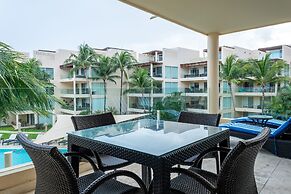 Elements 215 2 Bedroom Condo by RedAwning