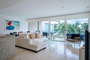 Elements 215 2 Bedroom Condo by RedAwning