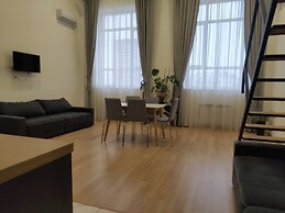 Smart House Hotel