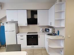 Smart House Hotel