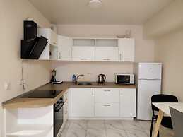 Smart House Hotel