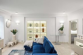 President Mezonet Apartment