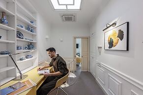 President Mezonet Apartment