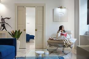 President Mezonet Apartment