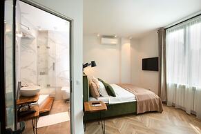 Metropole Apartments Royal Residence