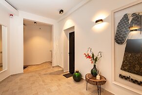 Metropole Apartments Royal Residence