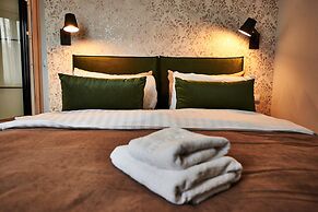 Metropole Apartments Royal Residence