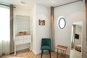 Metropole Apartments Royal Residence