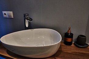 Metropole Apartments Royal Residence