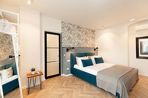 Metropole Apartments Royal Residence