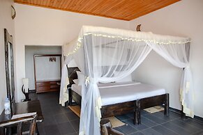 Rushel Kivu Lodge