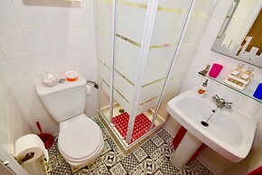 009 Love Home - AC / Wifi