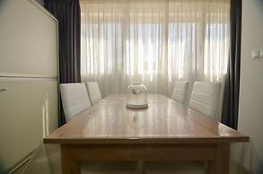 052 Luxury Pool - Ac/wifi