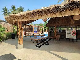 Hotel Ashly Loma Larga