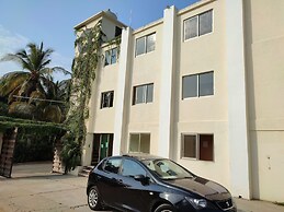 Hotel Ashly Loma Larga