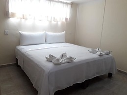 Hotel Ashly Loma Larga