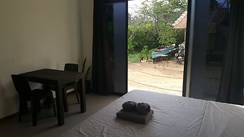 Mystic Divers Guesthouse