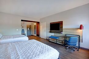 Tru by Hilton Alcoa Knoxville Airport