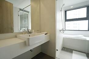 The First Stay Hotel