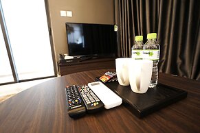 The First Stay Hotel