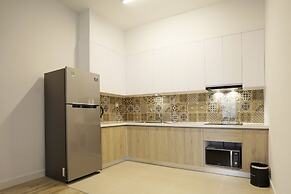 The First Stay Hotel