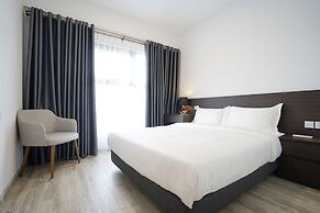 The First Stay Hotel