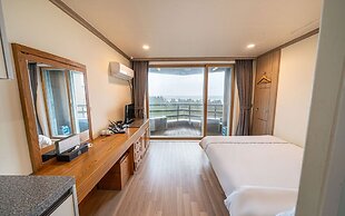 Benikea San & Bada Jumunjin Resort